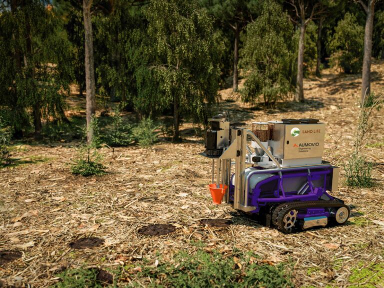 seeding robot